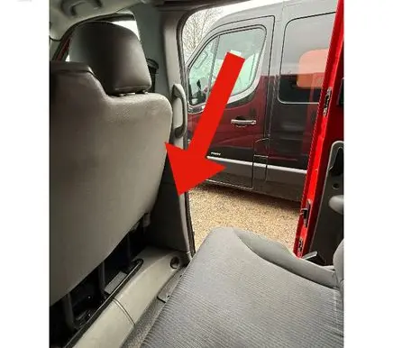 Opel Vivaro (B) pillar trim (bottom) 91166420 8200006069 91166421