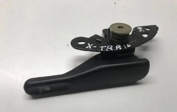 Nissan X-Trail T30 Fuel cap release pull handle 