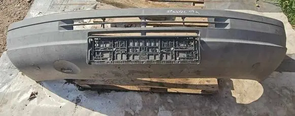 Mercedes-Benz Sprinter W901 W902 W903 W904 Front bumper