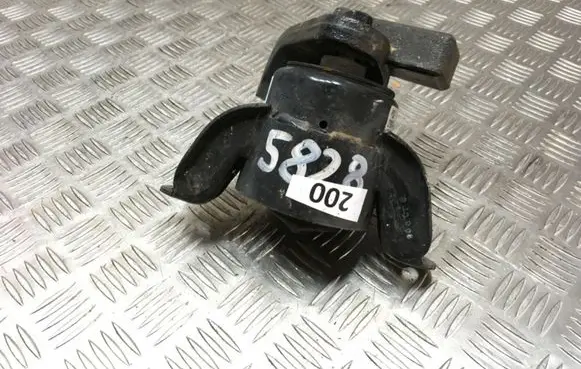 Hyundai i30 Engine mount bracket 21810A5200