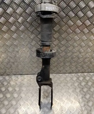 Volkswagen Touareg II Front shock absorber/damper 