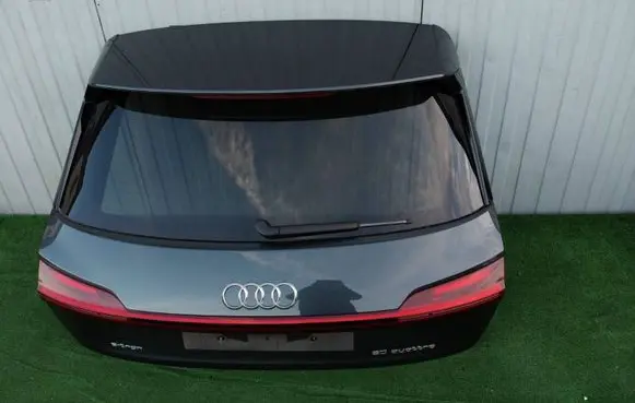 Audi e-tron Truck tailgate 