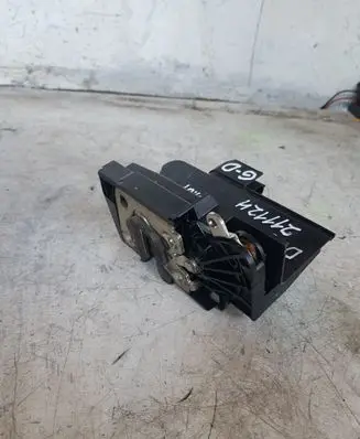 Dacia Duster II Rear door lock