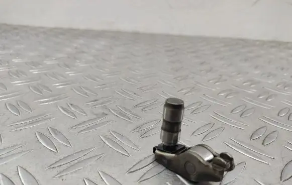 Volkswagen PASSAT B8 Valve rocker arm 