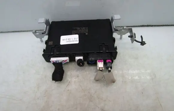 Nissan Qashqai J12 Other control units/modules 284Z06UA1B