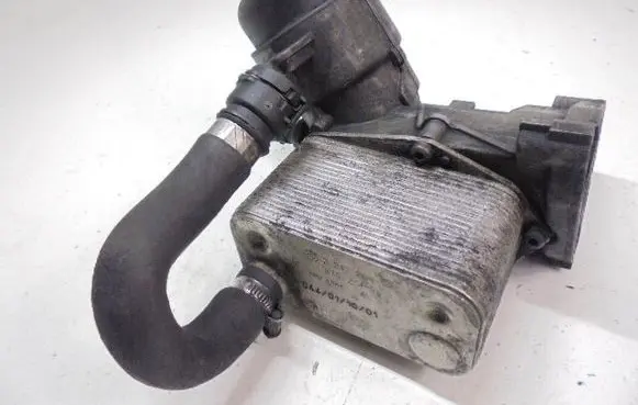 BMW 3 E46 Engine oil radiator 2247204