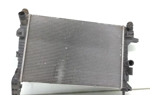 Ford Focus Coolant radiator BV618005BB Bv618c342bc BV618005B