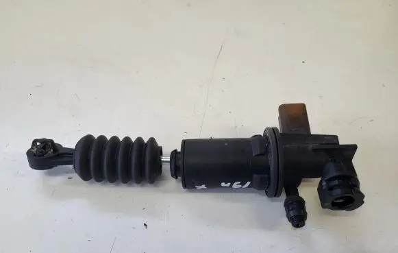 Opel Crossland X Clutch slave cylinder 9812926380