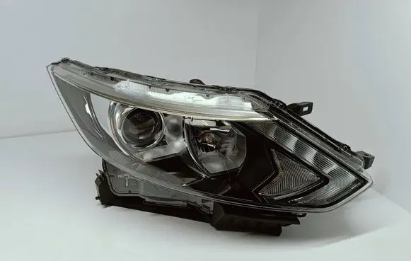 Nissan Qashqai Headlight/headlamp 10018013 L1795 10018014