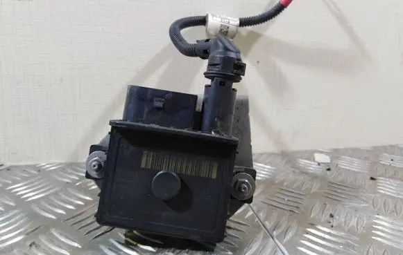 BMW 1 E81 E87 Glow plug pre-heat relay 779800007
