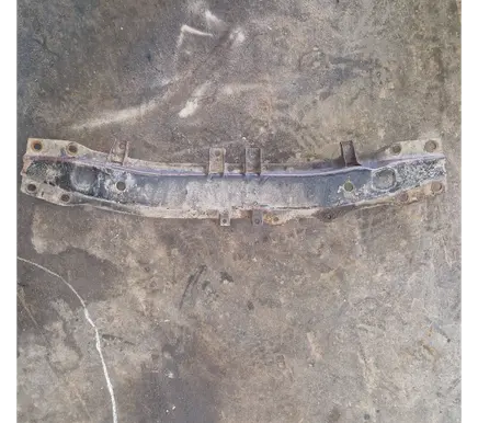 Hyundai Galloper Gearbox mounting bracket 