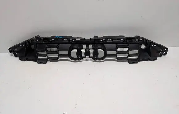 Audi A3 S3 8V Front bumper upper radiator grill 8Y0853949