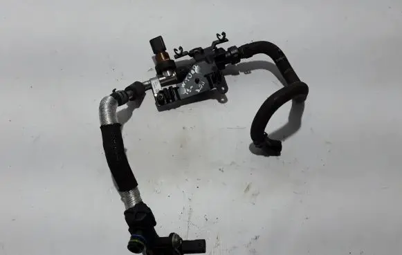 Volkswagen Touareg III Fuel pressure sensor 059906054K