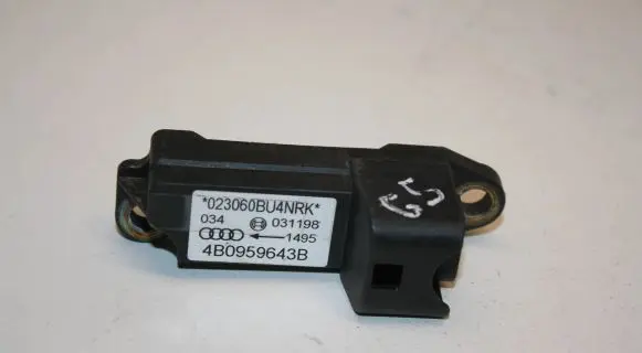Audi A6 S6 C5 4B Airbag deployment crash/impact sensor 4B0959643B 031198 023060BU4NRK