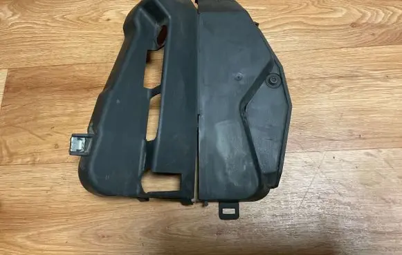 Renault Megane III Timing belt guard (cover) 135630719R