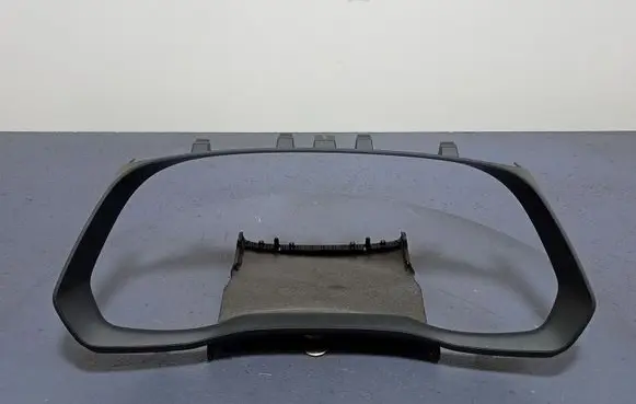 Skoda Octavia Mk4 Other sill/pillar trim element 5E3857053D
