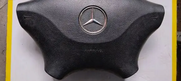 Mercedes-Benz Sprinter W906 Steering wheel airbag A9068601202