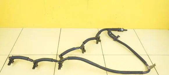 Jaguar XF X250 Fuel line pipe 9X2Q9K022BC 27SP57