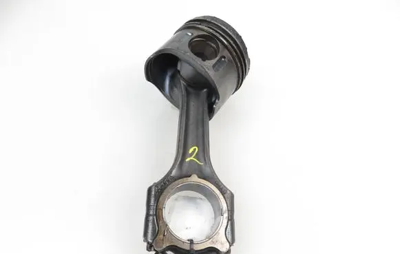Mercedes-Benz Sprinter W901 W902 W903 W904 Piston with connecting rod