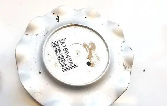 Volkswagen PASSAT B5 Original wheel cap 4a0601165b