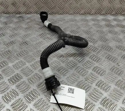 Tesla Model Y Engine coolant pipe/hose 107759400E