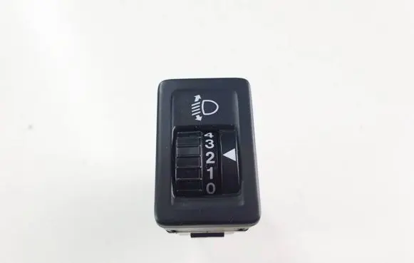 Suzuki Grand Vitara II Light switch