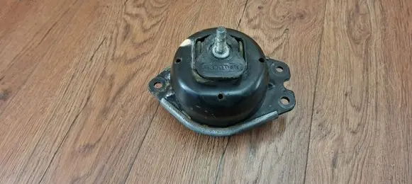 Renault Vel Satis Engine mount bracket 8200181590