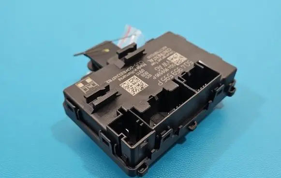Skoda Superb B8 (3V) Central body control module 5Q4959595P IMPRK1549181
