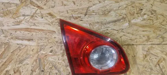Nissan Qashqai Tailgate rear/tail lights 26555JD800 89071063 13SANP32L