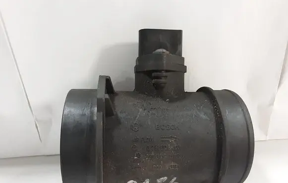 Audi A6 S6 C5 4B Mass air flow meter 0281002403 059906461B