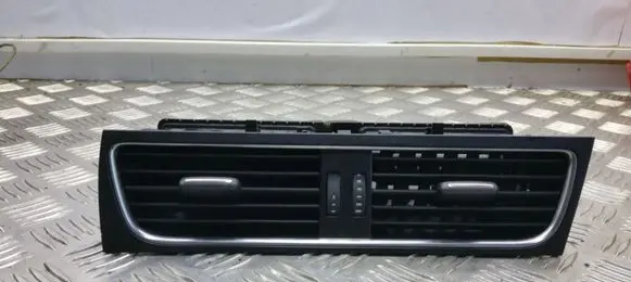 Audi A4 S4 B8 8K Dash center air vent grill 8T2820951B