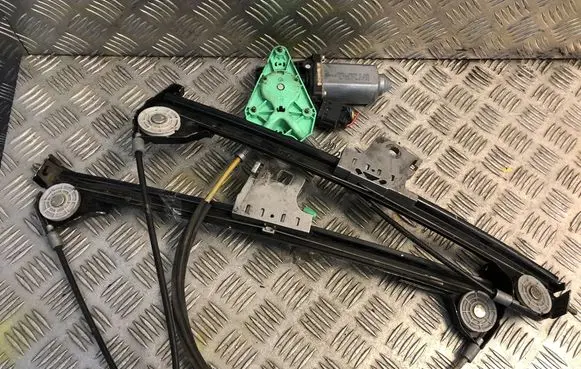 Mercedes-Benz S W220 Front door window regulator with motor 119651901