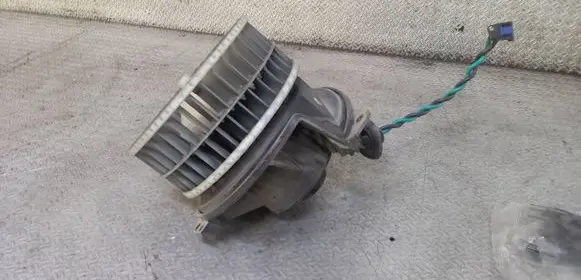 Chrysler Pacifica Heater fan/blower 701133504B AY1661000346