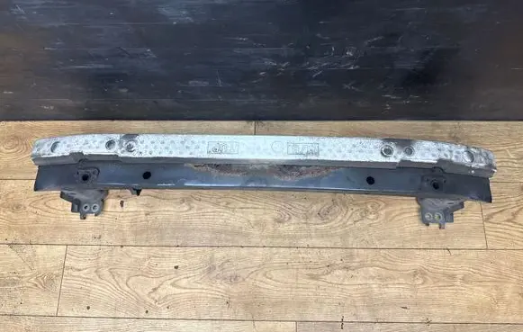 Toyota Auris 150 Front bumper cross member