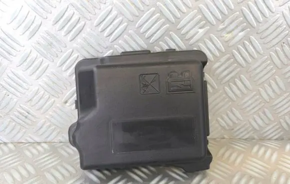 Citroen C4 Cactus Fuse box set 9671924480