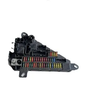 BMW 5 E60 E61 Fuse module 6906619