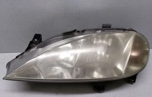 Renault Megane I Headlight/headlamp 7700427874G 67743610