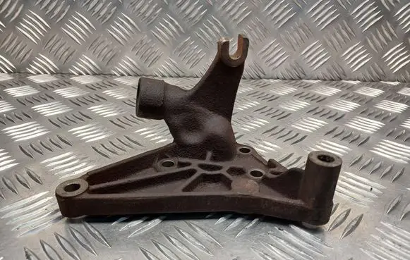 Audi A6 S6 C6 4F Engine mounting bracket 59001095762
