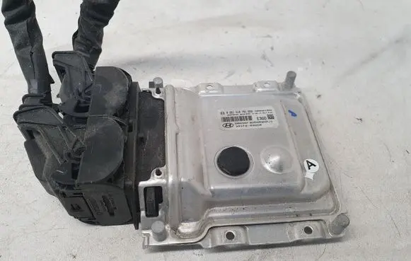 Hyundai i20 (GB IB) Engine control unit/module 391F203GD0 0261S10781