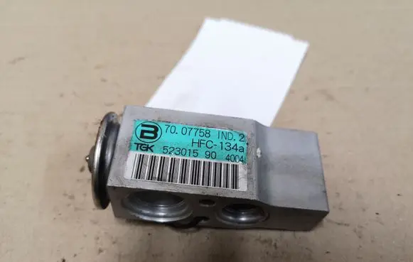 Citroen C4 I Air conditioning (A/C) expansion valve 7007758 HFC134A
