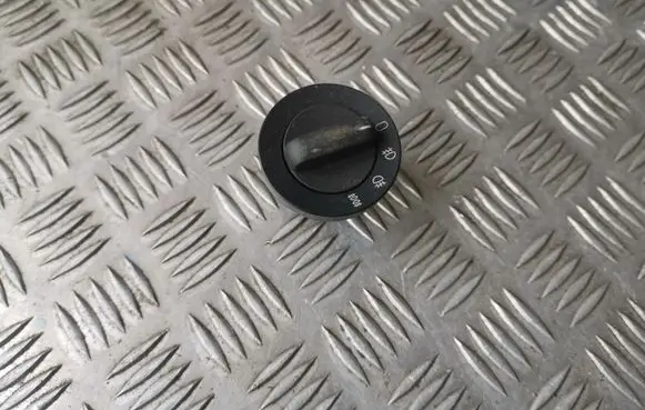 BMW 5 E39 Light switch 8363684