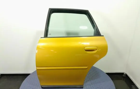 Audi A3 S3 8L Rear door