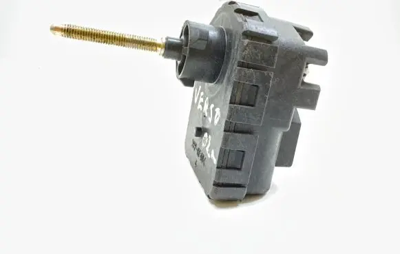 Toyota Corolla Verso E121 Headlight level adjustment motor PPGF40