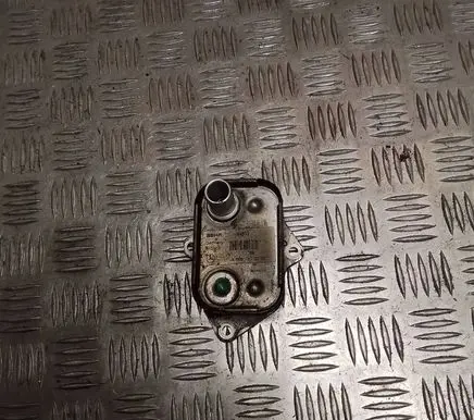 Engine oil radiator