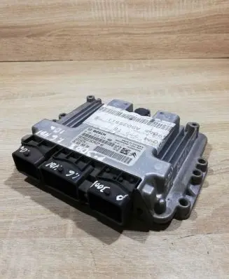 Peugeot 3008 I Engine control unit/module ECU 9666986680 0281013334