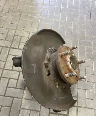 Toyota RAV 4 (XA20) Front wheel hub spindle knuckle
