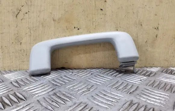 Mitsubishi Outlander Front interior roof grab handle