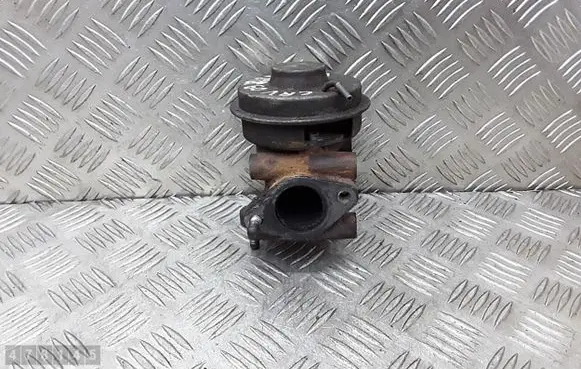 Honda CR-V EGR valve cooler 28bb