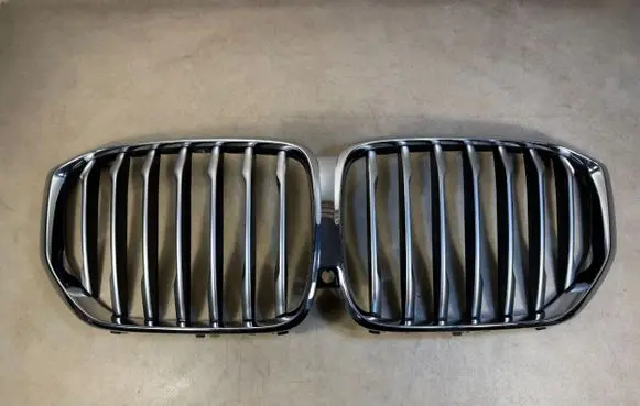 BMW X7 G07 Front grill 51137454895