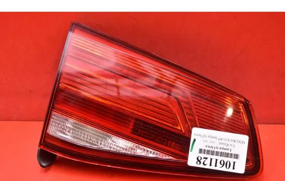 Volkswagen PASSAT CC Rear/tail lights 